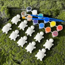 This 15-Piece Mini Art Set Includes (10 Solid-Color Turtle Models, 2 Brushes, 1 Palette And 12 Colors Of Acrylic Paint). It Is Suitable For Both Professional Artists And Beginners And Is The Perfect Gift For Holiday Parties