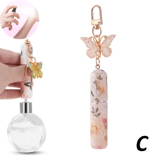 1 chai nước hoa cổ điển thanh lịch với mặt dây chuyền hình bướm 3D - Chai xịt có thể nạp lại, nắp vàng, họa tiết hoa mềm mại - Chai nước hoa, tinh dầu hoặc phụ kiện túi xách di động - Hộp đựng nước hoa cá nhân, chai nước hoa trang trí với cửa sổ hiển thị chất lỏng trong suốt - Nhiều màu - Xem 10