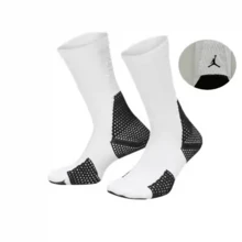Jordan 1 Pair U J UNICORN CRW Unisex Mid-Calf Socks FZ3393-100 - White - View 1