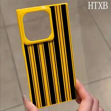 Funda con diseño de bloques a rayas negras. Compatible con phone 16 Pro, 16, 15 Pro, 14, 14 Plus, 13, 13 Pro, 12 Pro y 12 Pro. Diseño de cobertura total y protección antigolpes con orificios grandes, marco brillante y elegante. - Amarillo - Ver 4