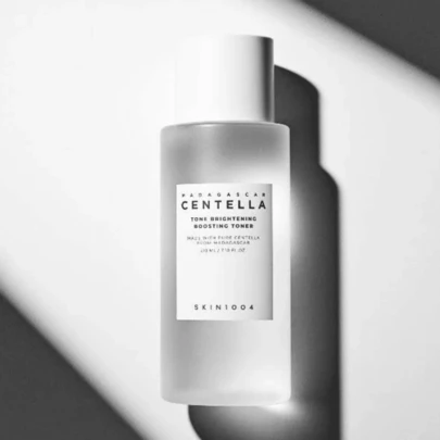 SKIN1004 Madagascar Centella Tone Brightening Boosting Toner 210ML - tonik