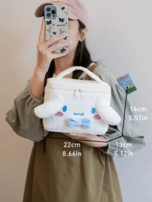 Sanrio 3D Plush Cosmetic Bag, Adorable Characters Design, Hello Kitty, My Melody, Kuromi & Cinnamoroll Designs, Extra Large Capacity & Wide Opening for Easy Packing, Soft Premium Quality Fabric with Double Zipper Closure, Perfect for Travel, Daily Use & As a G for 反對音