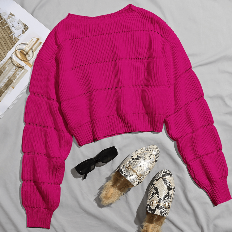 Suéter de punto holgado en color rosa intenso. Estilo informal y moderno. Ideal para mujeres jóvenes. Destaca por sus colores llamativos y su cómodo corte. - Rosa Fucsia - Añade 3