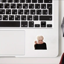 Hình dán decal vinyl hình nữ diễn viên tóc ngắn Miranda Priestly - Bề mặt mờ, hình dạng bất đối xứng, bề mặt nhựa tự dính - Sử dụng một lần, hình dán trang trí xe hơi hình nhân vật - Bề mặt mờ - Nhiều màu - Xem 7