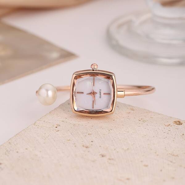 Orologio da polso da donna alla moda, nuovo arrivo 2025, design quadrante quadrato con zirconia cubica, cinturino in perla, orologio al quarzo in acciaio inossidabile, adatto come regalo per la fidanzata/San Valentino/anniversario