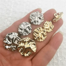 10 件/包复古不对称压花金属纽扣，时尚装饰纽扣，适用于皮衣、毛衣、衬衫、夹克、大衣，DIY 缝纫配件批发 - 彩色 - 查看 3