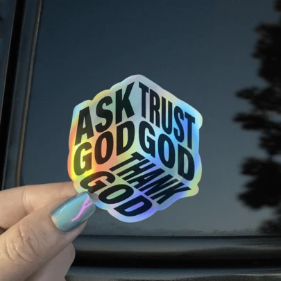 鼓舞人心的“祈求信任上帝感谢上帝”乙烯基贴花，适用于笔记本电脑、卡车和墙壁 - 耐用且耐候的汽车和家居装饰粘合贴纸