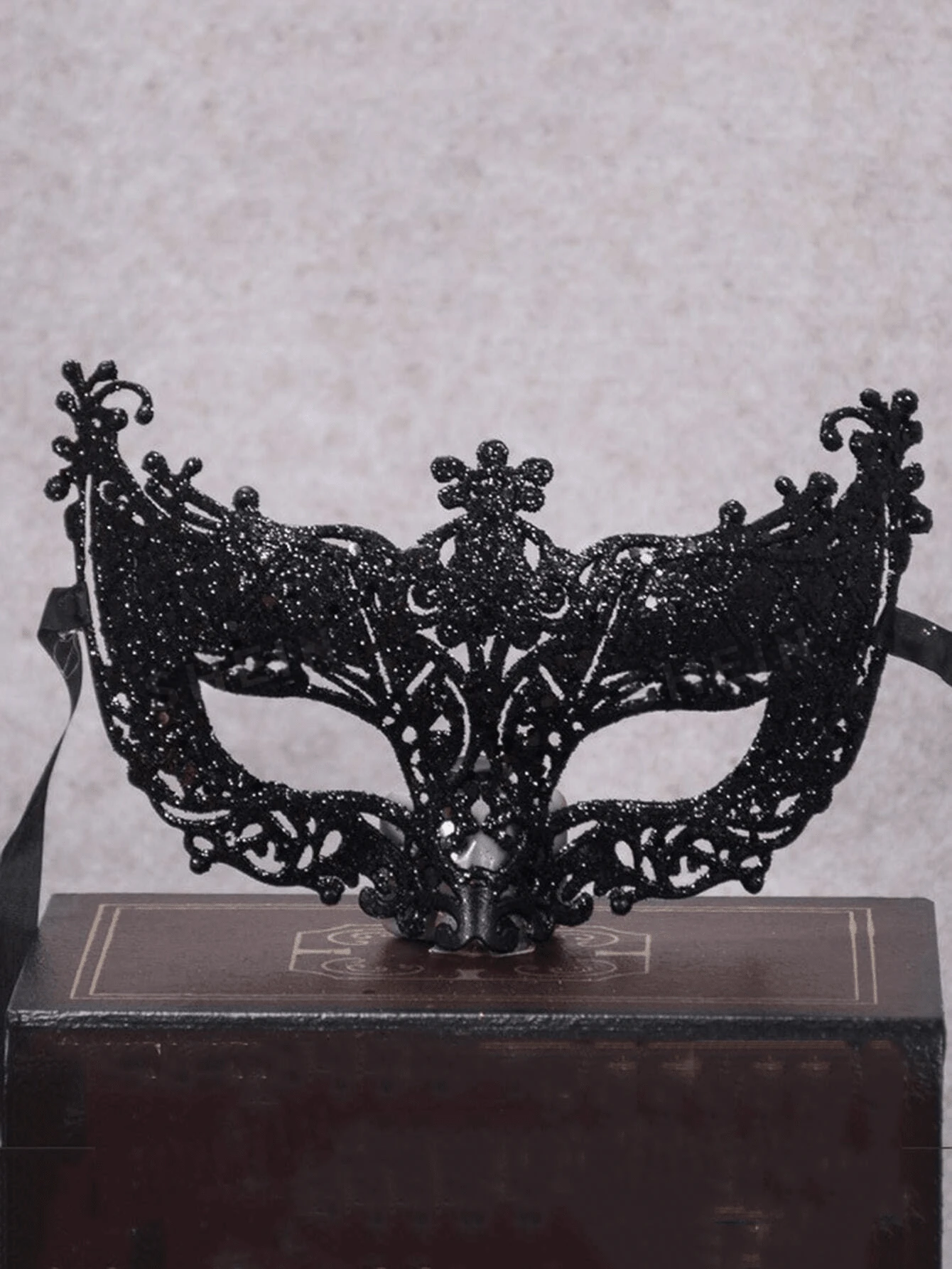 1pc Black Flat Top Gold Powder Venetian Lace Masquerade Mask, Costume Accessory, Halloween - Black - View 1