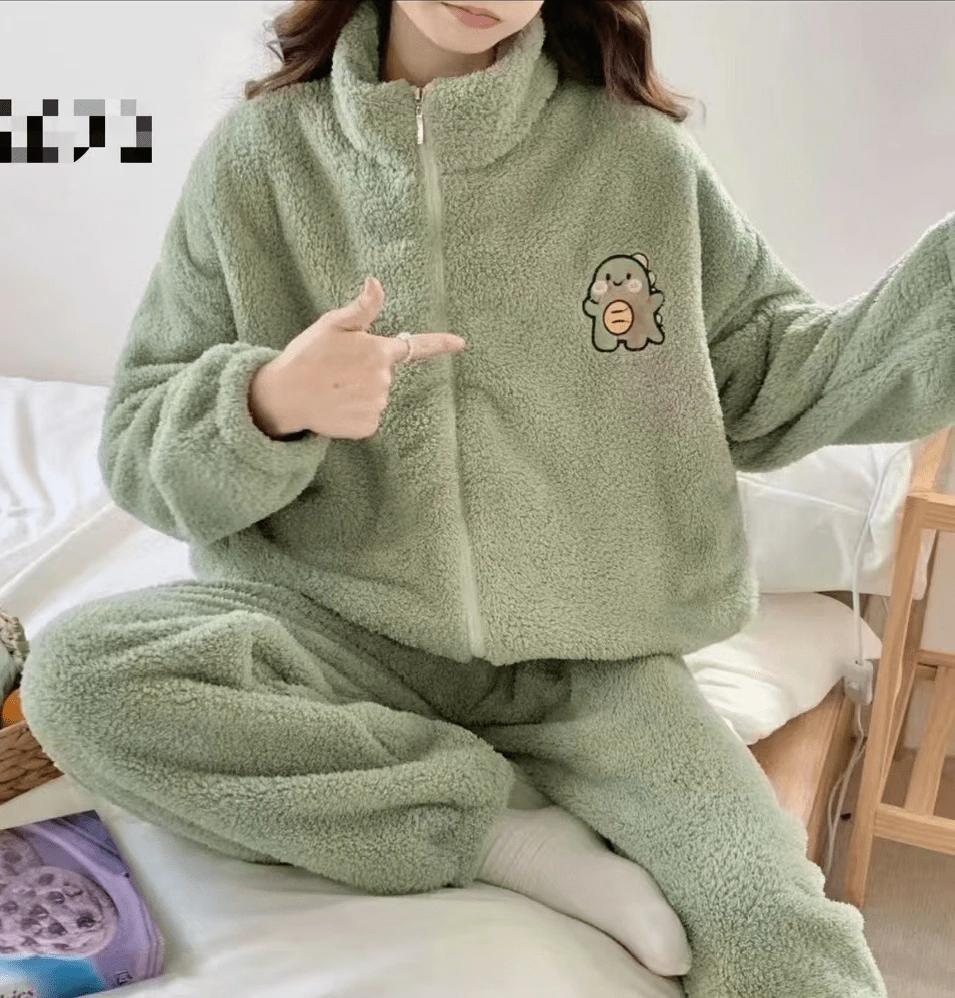 Conjunto de pijama de felpa para invierno, ropa de estar en casa cálida y cómoda - Verde militar - Ver 1