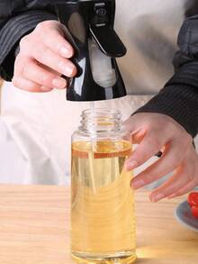 1pc Olive Oil Spray Bottle, Plastic Oil Sprayer Mister, Atomizer Bottle, Refillable And Reusable