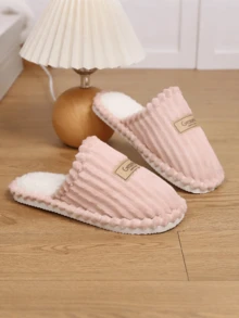 Pantuflas de casa suaves y cálidas con cuello de felpa para mujer de talla grande, pantuflas cómodas para deslizar para hombres y mujeres, ideales como regalo para fiestas