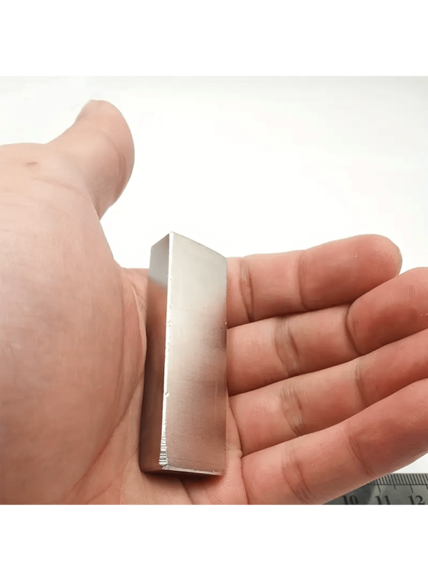 قطعتان من مغناطيس نيوديميوم فائق القوة - كتل بأبعاد 40x15x5 ملم - قوة وصلابة لا مثيل لها!