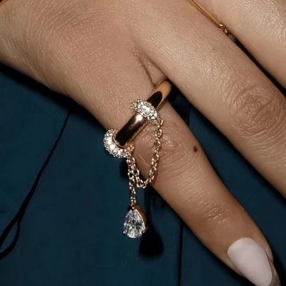 VKHK 1 Stück 18 Karat vergoldete Edelstahl Kette mit glänzendem Zirkonia Anhänger und einzelnem Ring, geeignet für den täglichen Gebrauch und Partys von Frauen, Geschenk
