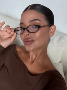 1 par ovala moderiktiga transparenta glasögonbågar, vintage mångsidiga damglasögon, lämpliga för daglig pendling, studier, skrivande, gatufotografering, semesterresor, sommarstrandaccessoarer, eleganta sommaraccessoarer, tillbaka till skolan-outfit. - ram med leopardtryck - Visa 3