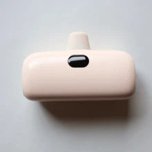 モバイルバッテリー 6000mAh照明ライト付き 小型 軽量 大容量 デジタル残量表示 iphone15対応 持ち運び便利 Lightning Android対応 急速充電 充電器 - アプリコット - チェックする 11