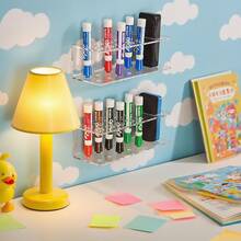 1 Stück klarer Acryl Whiteboard Marker Halter, wandmontiert, Büro Stationery Organizer Mehrschichtiges Marker Präsentationsregal, Tisch-/Wandmontage, Kunstateliers/Klassenzimmer Aufbewahrung INS-Stil Acryl Stifthalter, transparent sichtbar, farbiger Stiftorganizer kreative wandmontierte Stiftaufbewahrung, Acrylmaterial, Büro- und Studienbereich Organizer Multifunktionales Whiteboard Marker Regal, transparent Anti-Verlust, Tisch- und Wandaufbewahrung