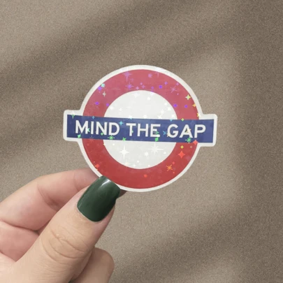 [Mind The Gap Sticker] London Underground Tube Vinyl Sticker, Matte Finish, Reusable Asymmetrical Shape, Self-Adhesive, For Wood, Plastic, Glass, Metal, Ceramic Surfaces, Travel Souvenir Gift, Mind The Gap