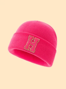 1 件儿童针织帽，带有 26 个字母图案，适合女婴日常使用的温暖无檐小帽