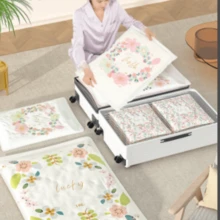 4pcs Vacuum Compression Bags With Flower Patterns (4 Different Sizes, Suitable For Storing T-Shirts, Down Jackets, Quilts; 1 Manual Air Pump Included As A Gift, Ideal For Home Storage Or Travel Luggage Organization, Perfect Christmas Gift) - لون - مشاهدة 9