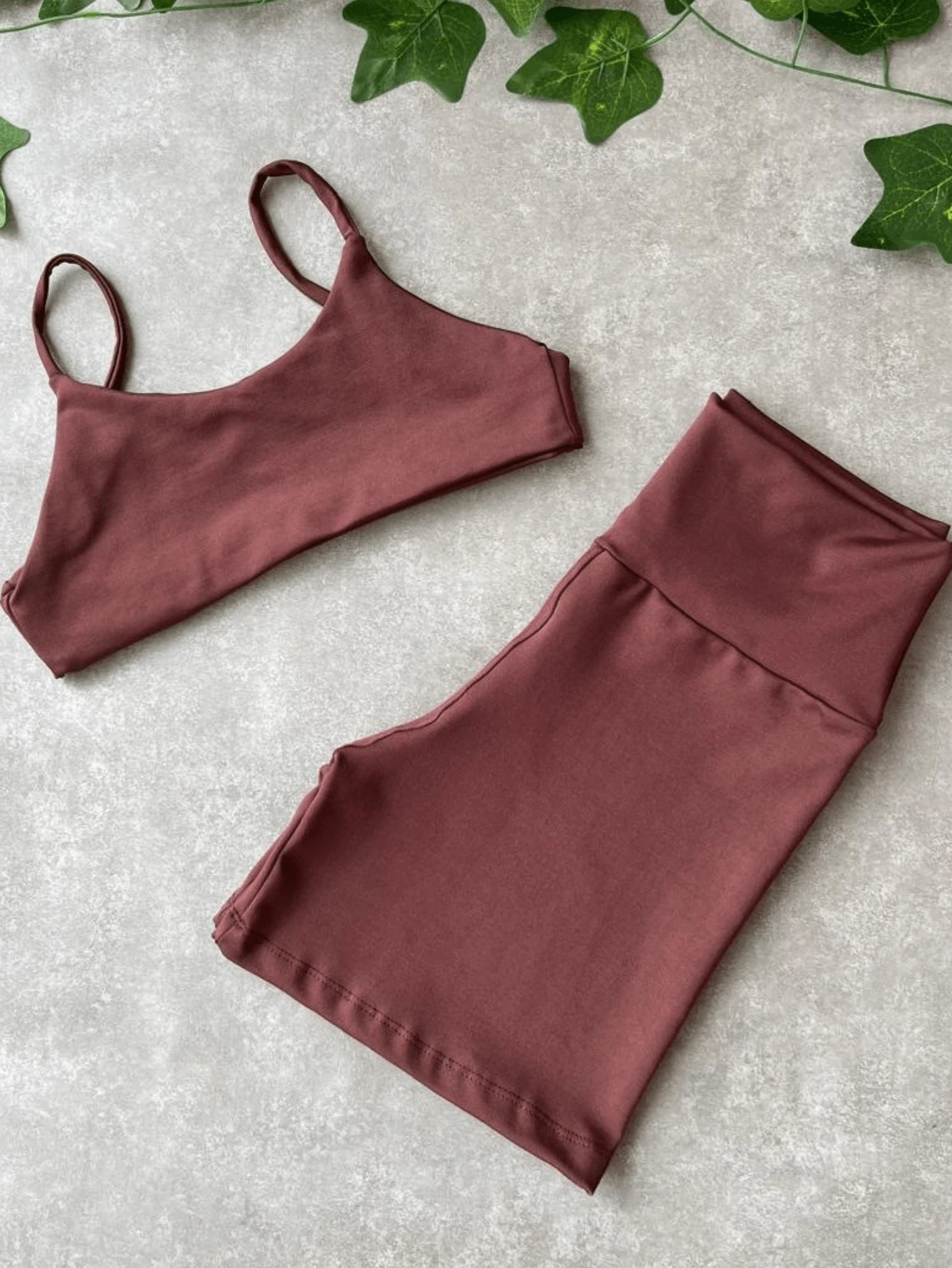 Women's Fitness Set Gym Open Back Top With Shorts - 巧克力棕 - 查看 1