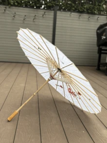 Sombrilla de bambú colorida para decoración de bodas, set de 2 sombrillas chinas de tela, accesorio para boda, fiesta o eventos, decoración temática oriental, fácil de combinar y usar en ambientes especiales - Blanco - Ver 4