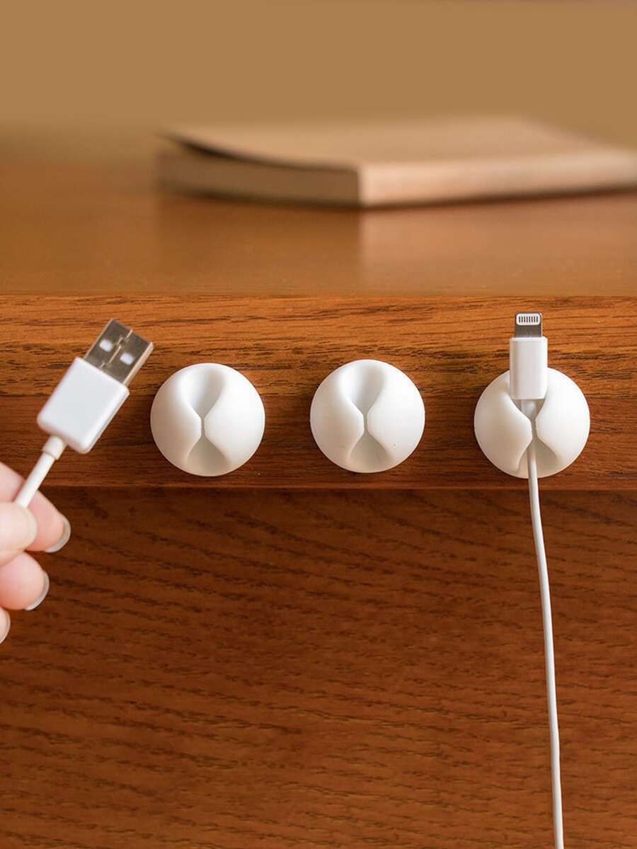 3 个自粘式线夹、数据线整理器、充电器支架，适用于床头柜、书桌、办公室或鼠标