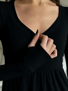 Women Y2k Fairy Grunge Ribbed T Shirt Top Long Sleeve V Neck Babydoll Flowy Tee Shirts Tops With Thumb Hole Spring Fall Teen Girls Going Out Tops Vintage Aesthetic 2000s Clothes - 黑色 - 查看 4