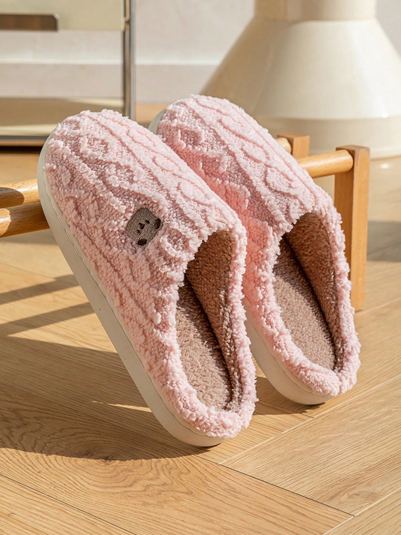Women's Cute Cartoon Bear Plush Slippers, Indoor Non-Slip Wear-Resistant Comfortable Warm Slippers For Autumn/Winter - Pink - View 1