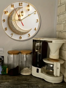 Horloge murale élégante de 10 à 12 pouces avec croissant de lune et lanterne - Mouvement à quartz silencieux, horloge en bois, parfaite pour la décoration intérieure spirituelle, les célébrations de fêtes et les idées de cadeaux, décoration de la maison