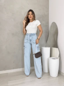 Chic Ribbed T-Shirt With Classic Basic Buttons - Crema - Ver 2