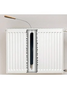 1 个散热器清洁刷，灵活的长木柄清洁除尘器，适用于加热器和烘干机、绒毛和洗衣机 - 适用于清洁平板散热器（款式将随机发货） - 黑色 - 查看 1