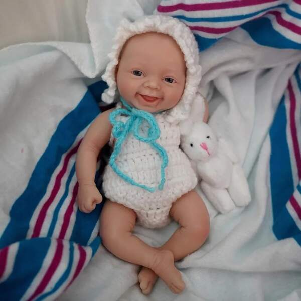 Boneka Bayi Reborn 7 Inci, Boneka Silikon Perempuan, Boneka Bayi Baru Lahir Mini Realistis Silikon Seluruh Tubuh dengan Aksesoris Pemberian Makan