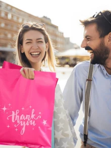 50 piezas Bolsas de regalo de agradecimiento, Bolsas de compras, Bolsas de plástico para compras al por menor de 9.84 X13.78 pulgadas, Bolsas de agradecimiento de plástico utilizadas en tiendas, boutiques, fiestas, regalos, ropa, etc. (Rosa rojo)