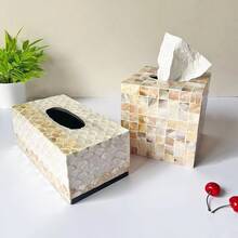 1 pièce Boîte à mouchoirs incrustée de coquillages naturels dorés, style de luxe pour le salon, la salle à manger, porte-serviettes de bureau minimaliste. Convient pour les restaurants, la maison, la chambre, le salon, la salle de bain, le Nouvel An, Halloween, cadeau de Noël