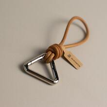 BLKSMTH 1pc Geometric Pattern Casual Zinc Alloy Key Chain, Leather Music Triangle Ring