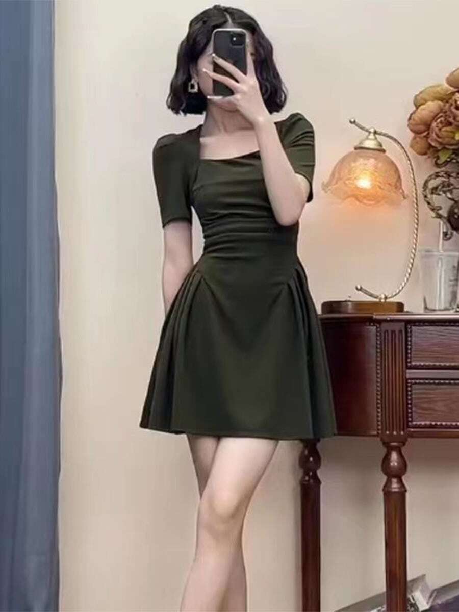 Temperamento de cuello cuadrado nuevo diseño de nicho en forma de pera, vestido dulce, picante y puro, niños vestidos de negro de verano - Verde - Ver 1