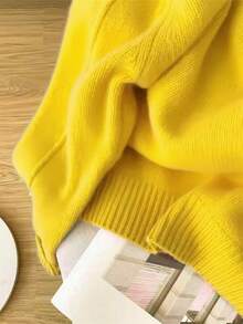 Women's Solid Color Round Neck Raglan Sleeve Long Sleeve Soft & Cozy Knit Sweater, Autumn/Winter