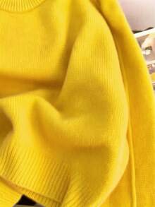 Women's Solid Color Round Neck Raglan Sleeve Long Sleeve Soft & Cozy Knit Sweater, Autumn/Winter