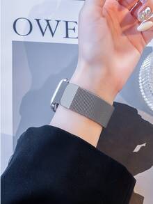1条男女通用时尚灰色米兰尼斯表带，兼容 44mm、40mm、41mm、45mm、42mm、46mm、38mm、Ultra 3/2/1、49mm，磁吸式不锈钢表带，奢华表带，兼容Series 11、10、9、8、7、SE、6、5、4、3、2、1，时尚智能手表表带 - 太空灰 - 查看 3