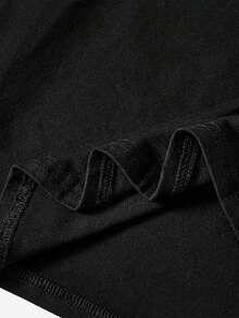 Dos camisetas de estilo casual con estampado de araña en forma de corazón para Halloween, ideales como regalo para tu novio o novia. - Negro 2 - Ver 6