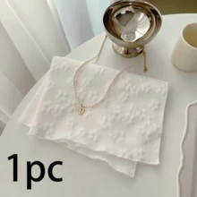1 pieza/6 piezas Estilo coreano Ins Servilleta pequeña de encaje con forma de corazón, Mantel individual, Posavasos, Tapete multiusos para cubrir el polvo