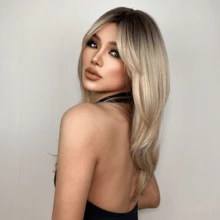 Elegancka peruka ombre blond do ciemnych odrostów z grzywką dla kobiet, 18 cali – syntetyczne włosy odporne na ciepło, naturalny, warstwowy styl, idealna na co dzień i do cosplayu, odpowiednia do noszenia na co dzień, na urodziny, występy, włókno odporne na ciepło, cosplay, Halloween, kostiumy świąteczne, imprezy, festiwale muzyczne, wesela, bale maturalne, wybór letnich fryzur damskich - Złoto - Zobacz 6