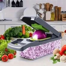 Set di utensili da cucina multifunzionali 14-in-1, include tritatutto manuale per verdure, affettatrice per frutta, grattugia per alimenti, tritatutto per cipolle e grattugia per patate con contenitore, ottimo per grigliate e cottura all'aperto