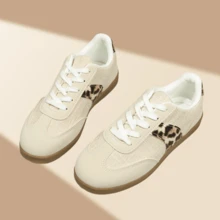 Women's Casual Sports Shoes, New Spring/Autumn Commuting Work Shoes, Lightweight, Soft-Soled, Walking, Comfortable Breathable Slip-On Running Shoes