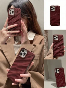 Ốp lưng điện thoại Y2K 3D vân lụa lượn sóng tối giản màu trơn bóng mạ điện chống rơi, tương thích với iPhone 15/15 Pro Max/15 Pro/15 Plus/11/12/13/14/16 Pro Max/XS/XR/11 Pro/11 Pro Max/12 Pro/12 Pro Max/13 Pro/13 Pro Max/7 Plus/14 Pro/14 Pro Max/14 Plus/16 Pro/16 Plus/7 Plus/8 Plus/8/SE2 - Màu Đỏ Sâu - Xem 1