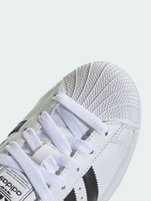 Adidas Originals Superstar II Shoes For Women, Shell-Toe Casual Activewear Sneaker For Daily Wear, Minimalist Low Top Sneaker For School And Workday Chic, Color Block Sneaker For Women's Fall Outfits, Black And White Shoe For Skate Outfits - 雲白 / 核心黑 / 雲白色 - 查看 3