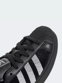 Adidas Originals Superstar II Shoes For Women, Shell-Toe Casual Activewear Sneaker For Daily Wear, Minimalist Low Top Sneaker For School And Workday Chic, Color Block Sneaker For Women's Fall Outfits, Black And White Shoe For Skate Outfits - 核心黑/核心黑 - 查看 3