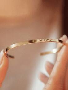 Customized 18K Gold Engraved Text Bracelet, Roman Numeral, Name Or Information Bracelet, Gold-Plated, Rose Gold, Silver, Fashionable Stacking Accessory, Multi-Color/Gold Options, Open Design, Adjustable Size, Fits All, Multifunctional Bracelet Accessory, Gift For Mom/Girlfriend/Classmate/Family/Friend