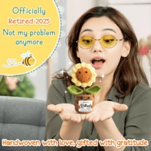 1pc Handmade Crochet Desktop Decor, Funny Smiling Sunflower Plant Shaped, Birthday Gift For Best Friend, Girlfriend, Sister, Teacher, Mom, Grandma, Coworker, Family, Positive Vibes, Party, Halloween, Christmas, Appreciation, Plush Doll, Small Gift