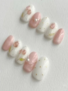 10 Peças de Unhas Postiças Feitas à Mão, Presentes de Natal, Unhas Falsas, Unhas Curtas Adesivas, Com Rosa e Branco como Cor de Base, Intercaladas com Flores de Linha Dourada, Combinação de Partículas de Pérola, Unhas Ovais, Alto Brilho, Adequadas para Uso Diário por Senhoras e Meninas e como Presentes para Festivais, Adequadas para o Dia dos Namorados, Halloween